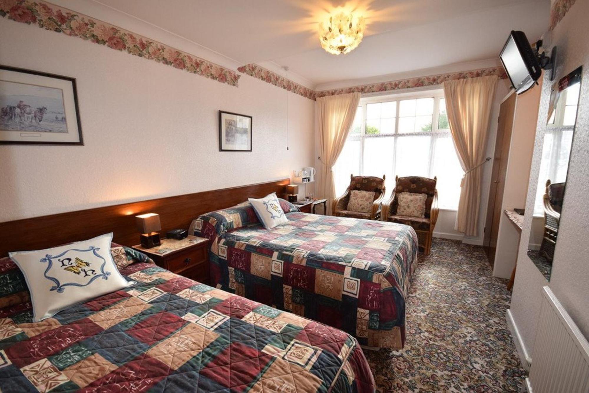 Newton House Bed & Breakfast Torquay Room photo